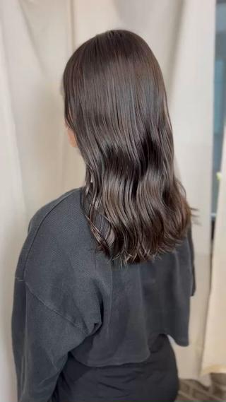 透明感あふれるナチュラルカラー
 