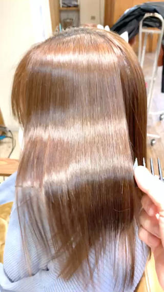 縮毛矯正と髪質改善で生まれ変わったような艶髪になります！ 