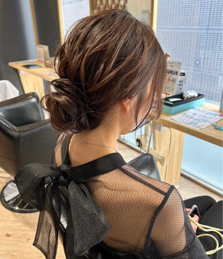 ヘアセットも得意です
ヘアセットはお電話からのご予約のみとなっておりますのでお気軽にご連絡ください 