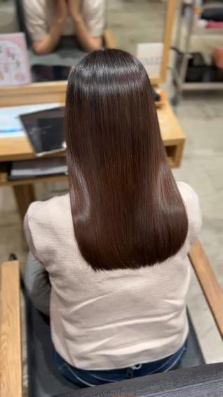 ロング Inity／ Nina✩.*˚のヘアスタイル