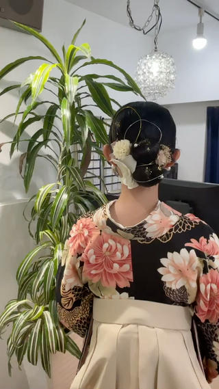 ヘアアレンジ beauty  salon laera所属・垢抜けヘアメイク職人 💄甲斐恵和のヘアスタイル