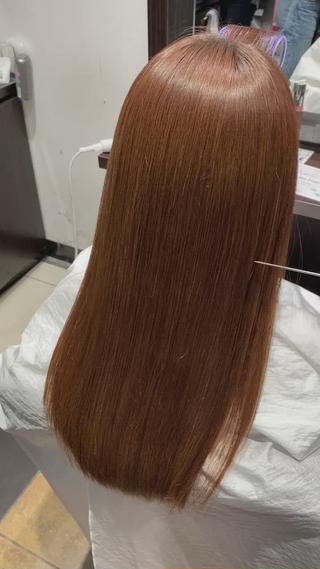 トリートメント今だけ¥4400です！！
プレミアムは+3000でできます！！
ロングの方はロング料金として+1100頂いております 