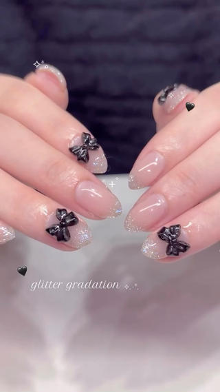 ラメグラ×パーツ無料メニュー♡
（options：ベースカラー追加） 