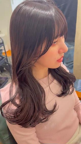 セミロング ayaka 髪質改善レイヤー艶髪のヘアスタイル
