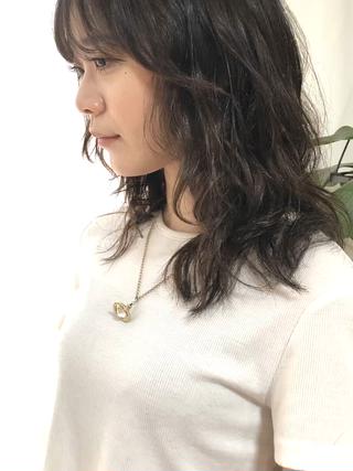 コテで巻くのが苦手、スタイリングに自信がない方にも
オススメのクーポンとなります。 