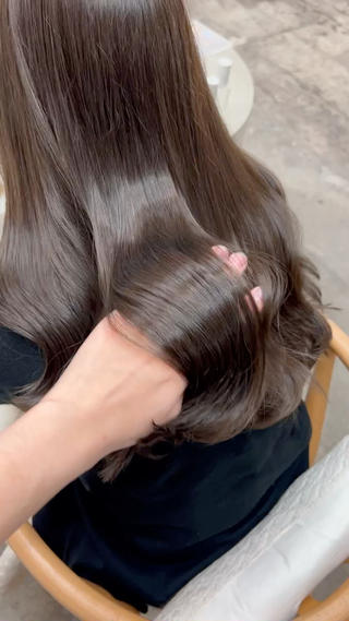 ぷるぷるな髪質…⸜︎⸝   理想の透明感とツヤ感叶えます！
未来のヘアスタイル一緒に考えましょう！ 