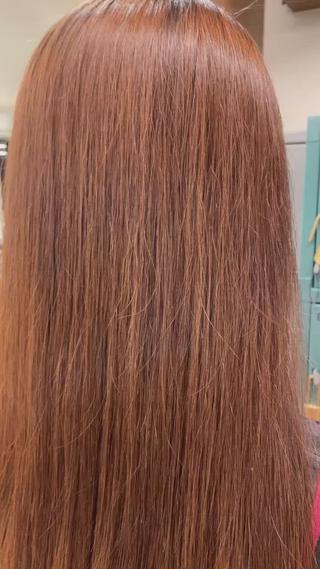 酸性縮毛矯正
酸性の薬剤を使い、なるべくダメージ負担がない矯正です！癖もしっかり伸びてくれます！ 