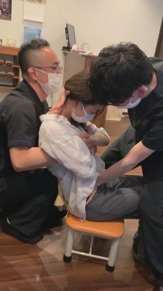 腰のポキポキ矯正
腰痛、骨盤の歪み対策に^ ^