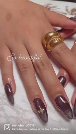 ジェリップのスカルプ
9月末までモデル募集中


——————————————
nail ohana横浜関内店
台湾人ネイリストSHIU
『持ち込みデザイン再現得意です(^^)v』
———————————————
ご予約はプロフィールのURLから

営業時間：9時〜24時(最終受付24時)／不定休
横浜・JR関内駅南口徒歩5分
〒231-0011
神奈川県横浜市中区太田町2-30 みどりビル 402

公式のLINE追加クーポン配信中
︎ショップカード特典
︎直接予約、ネイルデザイン相談等のお問い合わせ
︎毎週最新空き状況配信
︎キャンセル待ち配信

#nailohana #横浜ネイルサロン #関内ネイルサロン  #nailohana横浜関内店  #関内 #横浜 #持込みデザインネイル #定額ネイル #nail #gelnail #台湾人ネイリスト #中文服務 #おしゃれネイル #可愛いネイル #ジェルネイル #美甲 #光療美甲 #おしゃれ #おしゃれすき #可愛い #おしゃれさんと繋がりたい #ネイル  #中華街ネイルサロン #馬車道ネイルサロン #石川町ネイルサロン　#ニューオープン　 