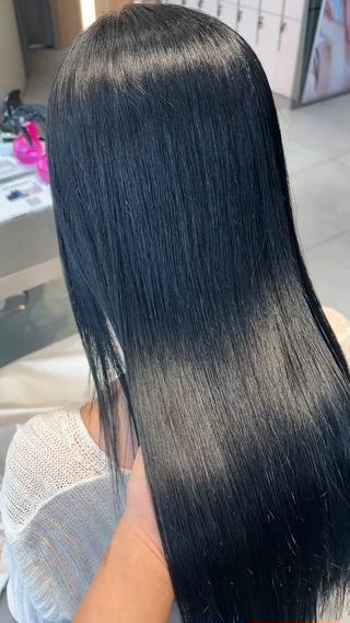 爆盛れ透明感カラー
ブルーブラック

 