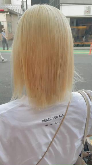 ブリーチしてできるカラーです
とても綺麗なブロンドに仕上がってます

ロング料金　肩下　　￥1,000〜 