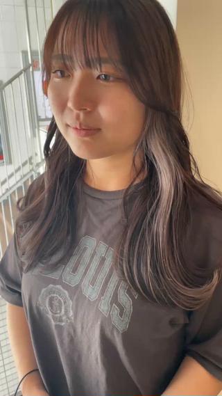 イヤリングカラーにホワイトベージュを
全体的にふんわりした優しい色合いです

ロング料金　肩下　￥1,000〜 