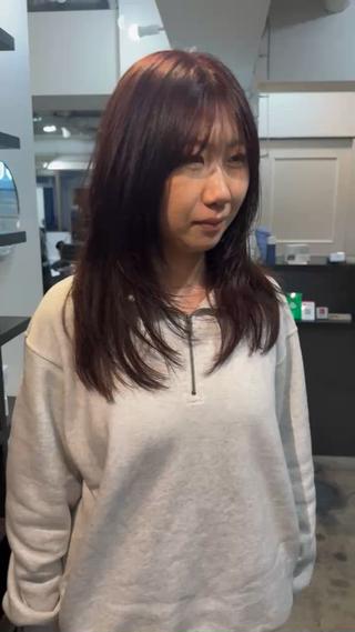 セミロング 💫カットはなんでも 得意です✂️のヘアスタイル