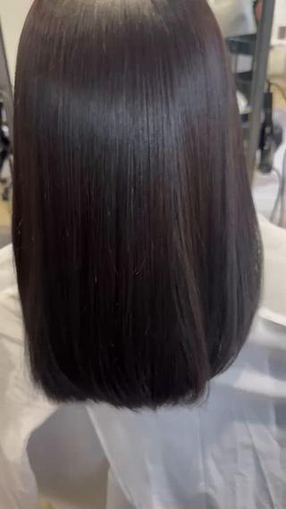 セミロング 💫カットはなんでも 得意です✂️のヘアスタイル