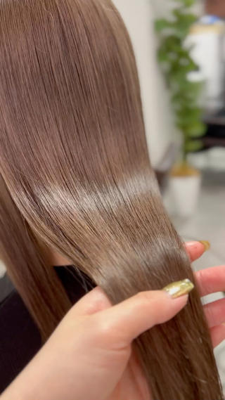 セミロング カラー ハイトーン&髪質改善 ＆韓国エクステ🤎のヘアスタイル