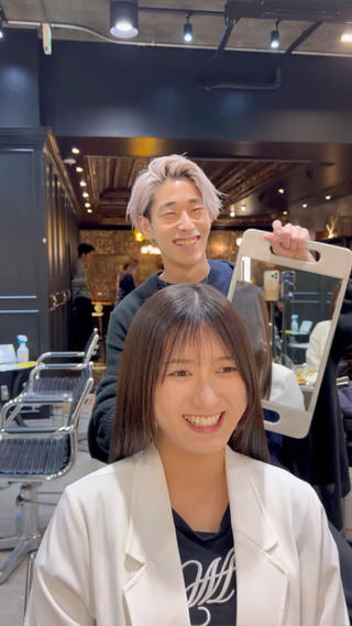 髪の毛綺麗だとテンション上がります！
縮毛矯正もトリートメントも是非お任せください！ 