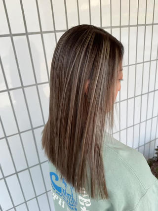 ベージュ系明るめハイライト 