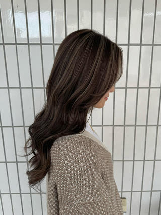 ベージュ系ハイライト
細めたっぷり
やわらかいお色がかわいい 