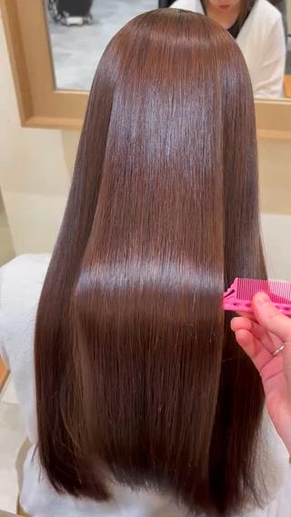 酸性ストレート
癖やうねりが気になる方におすすめ！
これから梅雨の季節になるので梅雨前にヘアケアいかがでしょうか？お待ちしております 