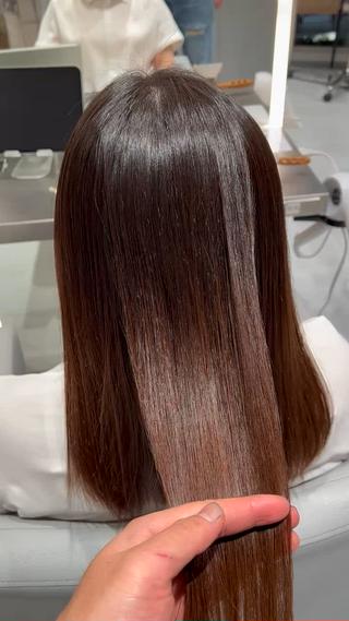 セミロング MINX Ginza所属・ツヤ透明感カラー✨ 寺本彗人のヘアスタイル