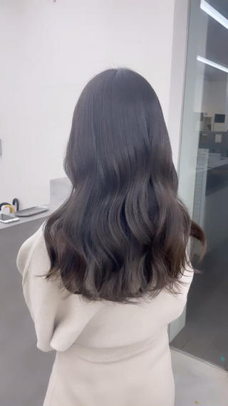 セミロング カラー 🦋韓国系指名No1 店長/圓山 祐也🦋のヘアスタイル