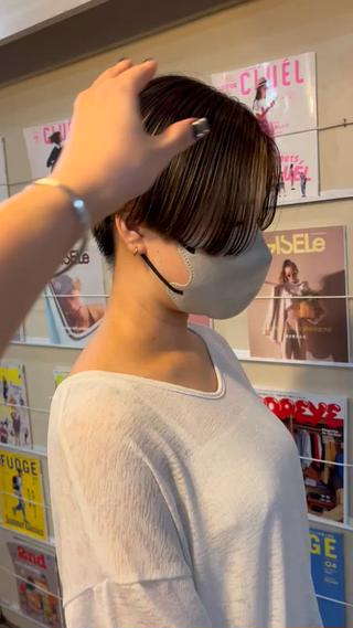 ショート ハイトーン/顔まわり レイヤー/YUKAのヘアスタイル