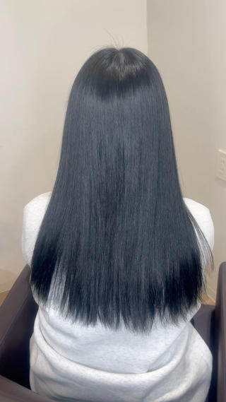 落ち着きたいけど、髪色で遊びたい方のブルー×ブラック 