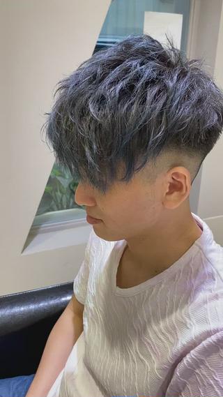 フェードと束感スタイルのコラボレーション 