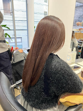 髪質改善ストレート

ダメージレスなストレートで今までとは違う手触り

トリートメントすることでモチも良くなります

#髪質改善#ケアストレート#トリートメント 