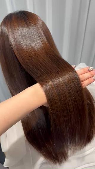 酸性ストレートで柔らかい質感 、
元々直毛だったようなナチュラルな仕上がりに⋆。˚✩