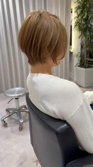 4/23 4/30 ショートカットモデル募集しております。
ご予約お待ちしております 