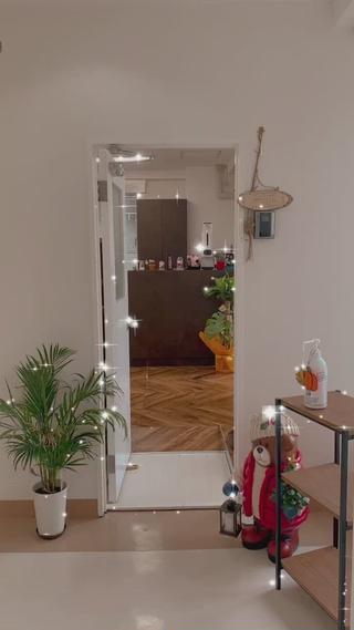 サロンの入り口 