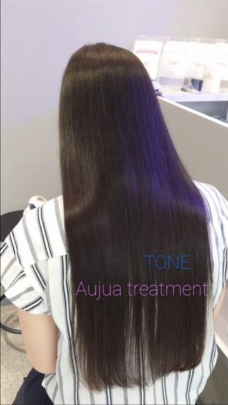 ［Aujua 季節のマストケア］⁡⁡
⁡⁡⁡季節による特有の髪の不調・不具合を整えるAujuaのサロン集中ケア⁡
⁡季節に合わせて髪に必要なケアをすることで広がりやパサつきを抑え、シルエットの美しい髪を保ちましょう︎⁡
⁡
⁡⁡
⁡髪の毛や頭皮のお悩みからご自宅でのケア、季節によって移り変わるお悩みにヘアケアソムリエとして寄り添います。⁡
⁡髪の毛の事、頭皮の事、お悩みがありましたらなんでもご相談ください
 