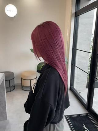 ダブルカラーで色味、透明感抜群です
話題のケアブリーチ【エフェクトブリーチ】
もあります。変更可能
＋3,300 