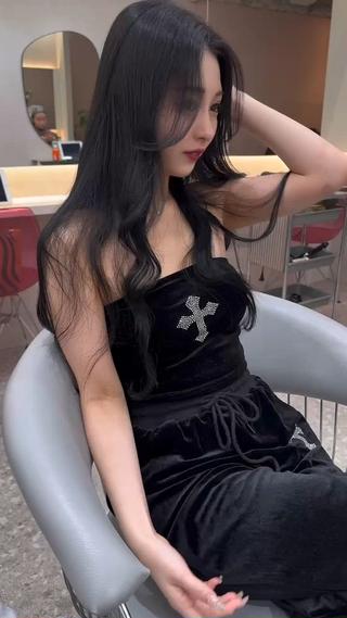 前髪/顔周り/韓国/透明感/オージュア/エクステ/縮毛矯正/髪質改善/ダブルカラー/学割U
24/ヘアセット/シールエクステ/ヘッドスパ 