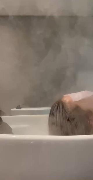 9種類のエッセンシャルオイルからお好みの香りをお選びいただきます！！ 