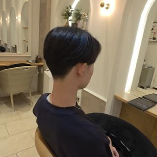 刈り上げセンターパート
 