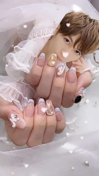 おまかせデザイン、持ち込みデザイン、ご希望に添えるよう努めております♪
.
完成したら可愛くお写真や動画をお撮りします♡
グッズやコスメなどと撮影可能なお客様は、お気軽にお声掛けください 