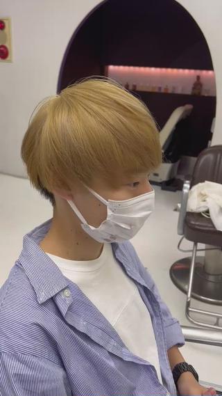 ワンブリーチでできる限り明るく艶のあるミルクティーベージュに髪をできるだけ痛ませないケア剤もしっかりいれて最小限ダメージのダブルカラー 