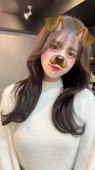 セミロング カラー 大人可愛いレイヤー 大田のヘアスタイル