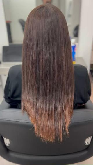 ロング 写真映えする ブリーチ🤩店長レンのヘアスタイル