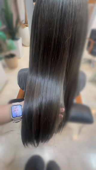 ブリーチなしWカラー
透明感がたっぷり出てくれます︎︎◝✩
そして髪質改善でブリーチ毛とは思えないツヤ感️ 