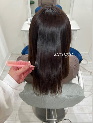 ブロー、アイロンなしの
乾かした状態です
とてもツヤツヤさらさらになるので
朝も楽になり
おすすめです 