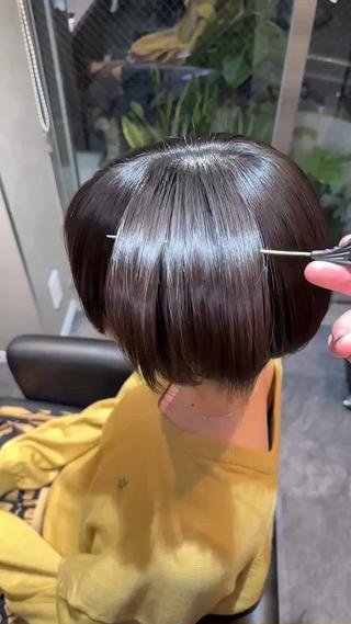 酸性ストレート　ダメージレスな艶髪です！ 