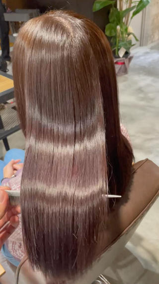 サイエンスアクア髪質改善トリートメント

縮毛矯正やストレートパーマにも相性がいいのでオススメ！
今まで体験したことのない質感を！ 