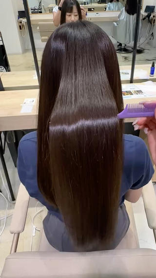 カラーに＋2200でこちらの動画内の髪質改善カラーに変更可能です 