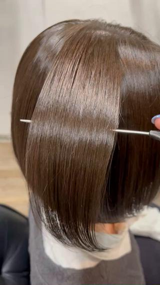 TOKIOトリートメントでサラツヤ髪に
カラーする時はトリートメントも一緒にするとダメージ軽減され色持ちも良くなるのでおすすめです 