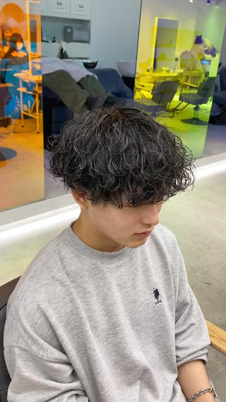 パーマ メンズ シャドウパーマ/ ルーズパーマ/メンズのヘアスタイル