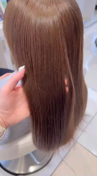 イルミナカラーダメージを最小限に抑えて明るくしましょう！！今流行りのブラウンベージュカラー 