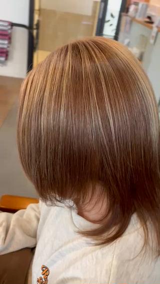 ミディアム JUNO所属・阪神西宮★JUNO 川﨑温子のヘアスタイル